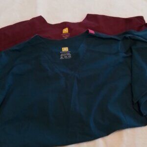 2 wonderwink plus size Wonderflex scrub tops